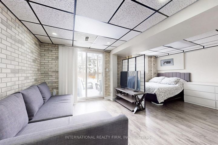 Photo 36 at 62 - 60 Hanson Road, Fairview, Mississauga