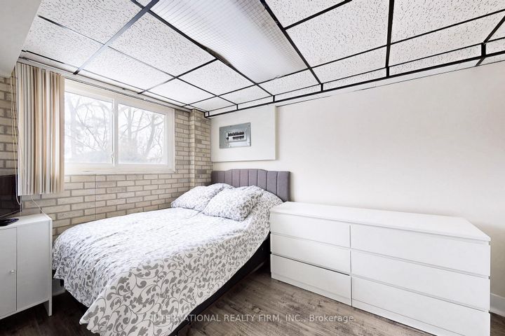 Photo 39 at 62 - 60 Hanson Road, Fairview, Mississauga