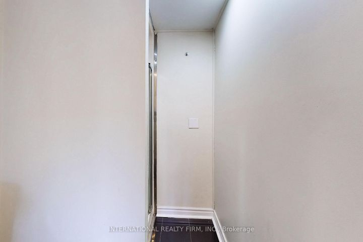 Photo 43 at 62 - 60 Hanson Road, Fairview, Mississauga