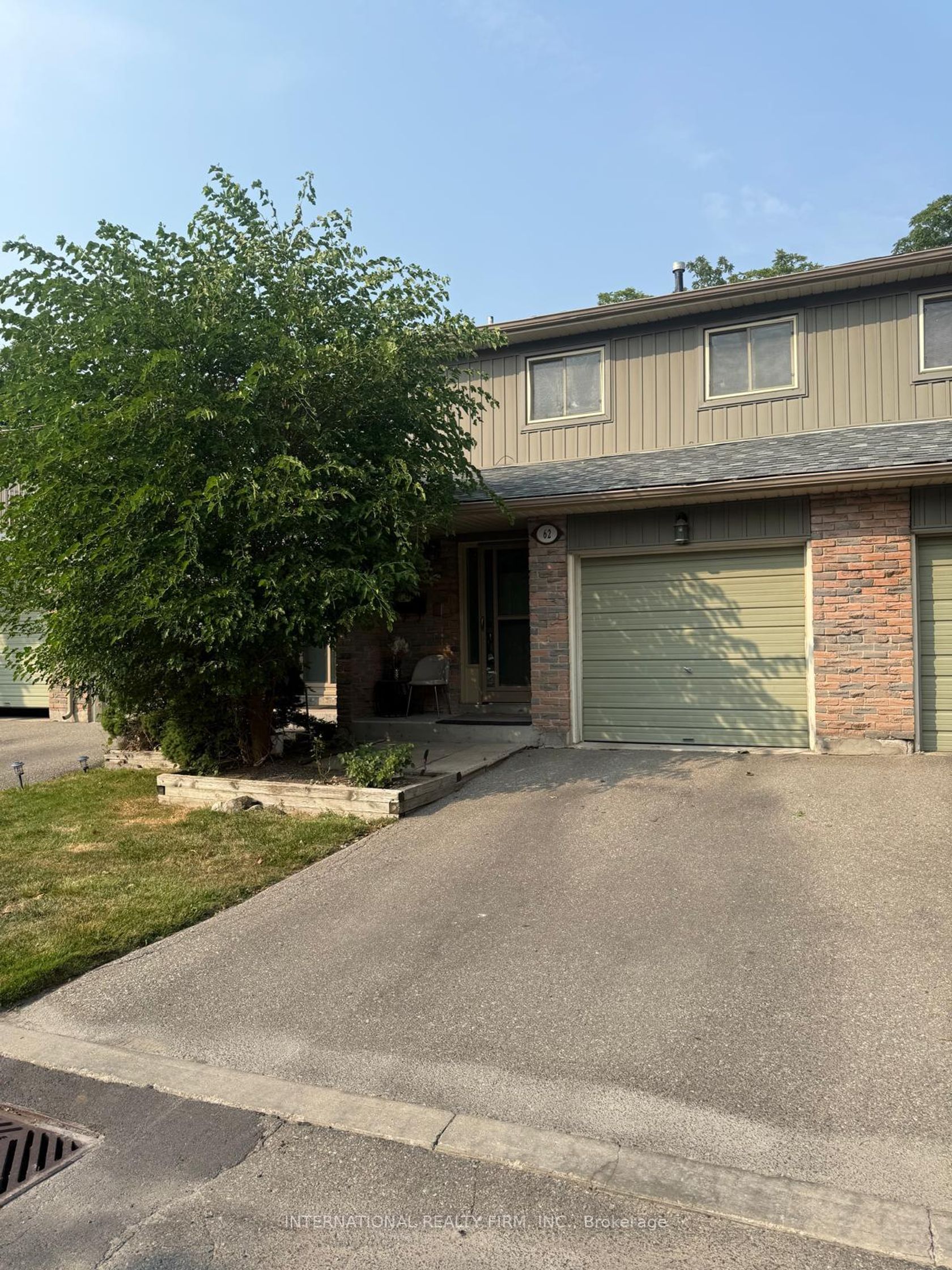 62 - 60 Hanson Road, Fairview, Mississauga 2