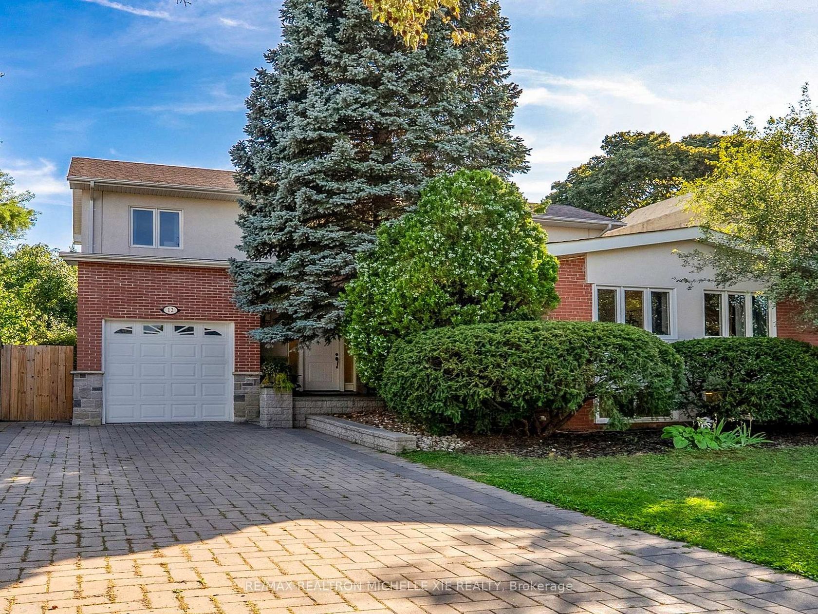 12 Addison Crescent, Don Mills, Toronto by Alessia Polo 12 Addison Crescent, Don Mills, Toronto