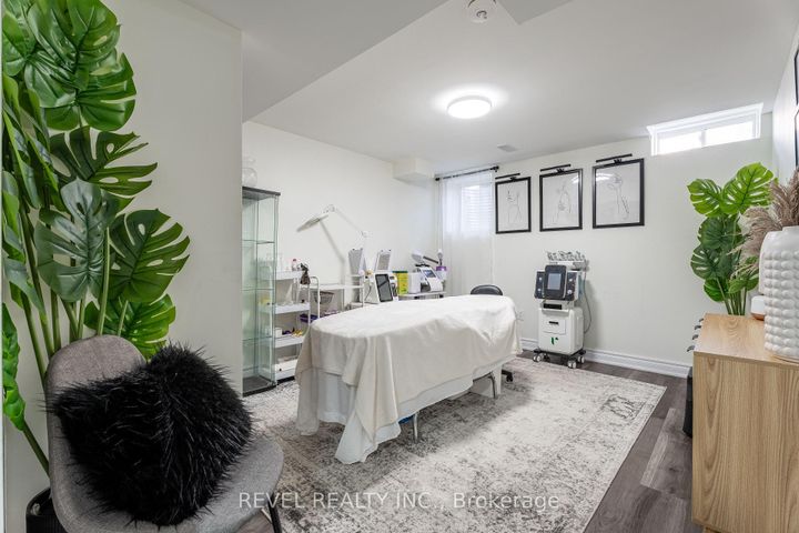 Photo 37 at 555 Veterans Drive, Northwest Brampton, Brampton