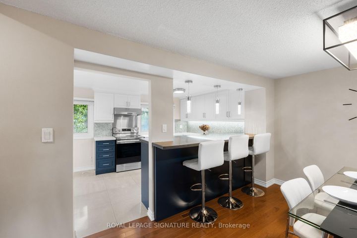 Photo 9 at 10 Thatcher's Mill Way, Bullock, Markham