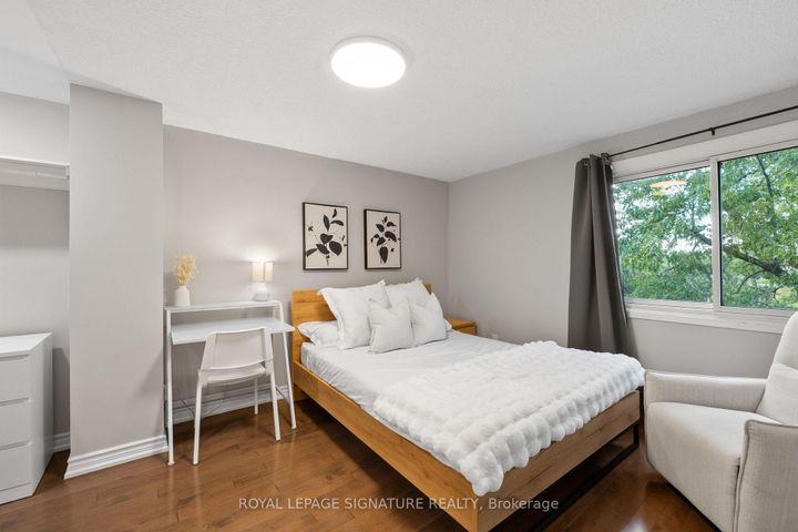 Photo 13 at 10 Thatcher's Mill Way, Bullock, Markham