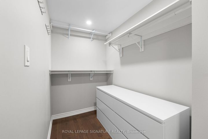Photo 16 at 10 Thatcher's Mill Way, Bullock, Markham