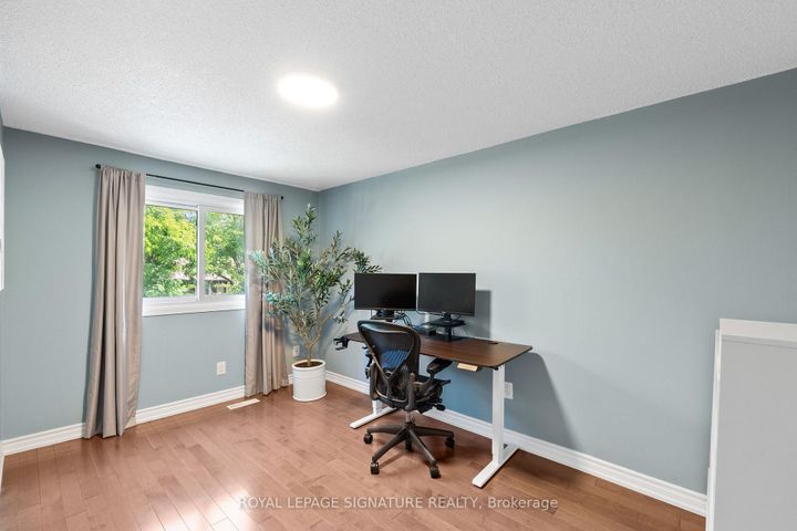 Photo 17 at 10 Thatcher's Mill Way, Bullock, Markham