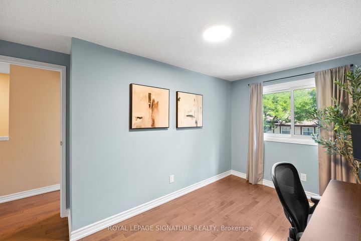 Photo 18 at 10 Thatcher's Mill Way, Bullock, Markham