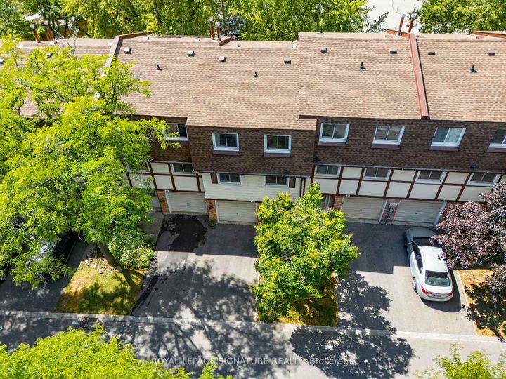 Photo 31 at 10 Thatcher's Mill Way, Bullock, Markham