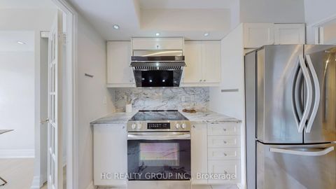 Photo 15 at 905 - 7 Carlton Street, Yonge Corridor, Toronto
