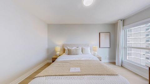 Photo 17 at 905 - 7 Carlton Street, Yonge Corridor, Toronto