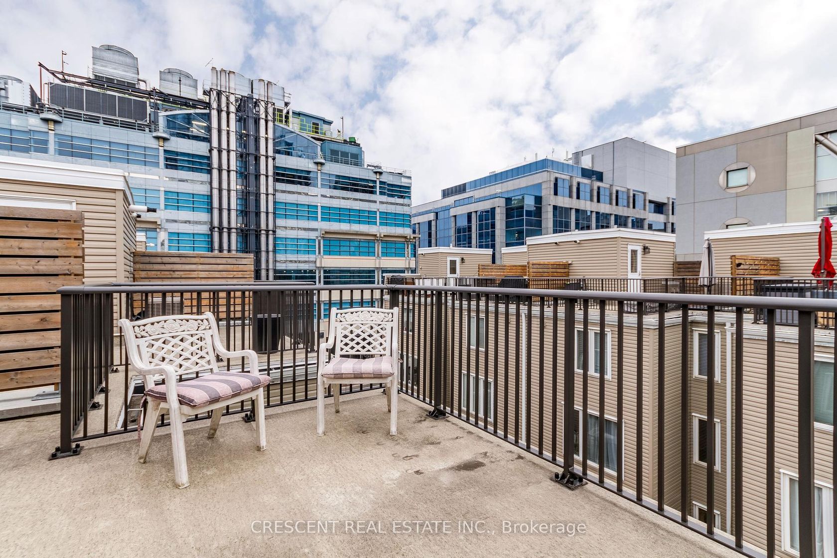 516 - 27 Canniff Street, Niagara, Toronto 