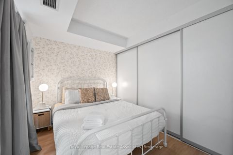 Photo 10 at 222 - 80 Western Battery Road, Niagara, Toronto