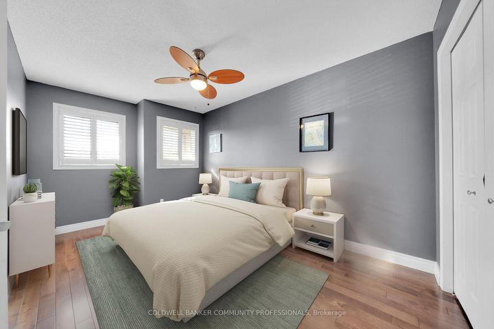Photo 25 at 37 Meadow Wood Crescent, Stoney Creek Mountain, Hamilton