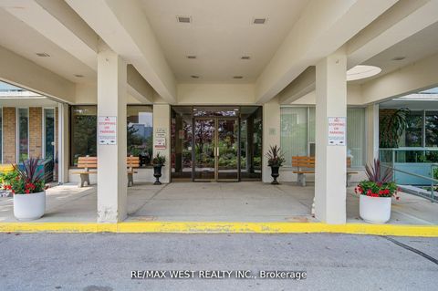 Photo 4 at 606 - 44 Longbourne Drive, Richview, Toronto Photo 4 at 606 - 44 Longbourne Drive, Richview, Toronto