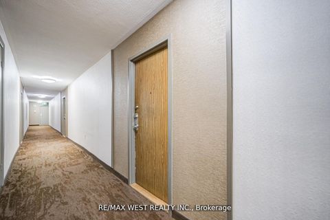 Photo 13 at 606 - 44 Longbourne Drive, Richview, Toronto Photo 13 at 606 - 44 Longbourne Drive, Richview, Toronto