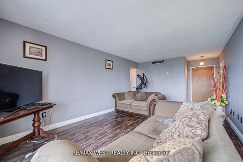 Photo 19 at 606 - 44 Longbourne Drive, Richview, Toronto