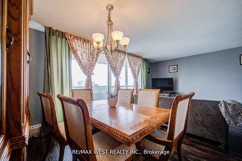 Photo 22 at 606 - 44 Longbourne Drive, Richview, Toronto