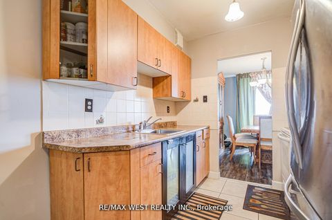 Photo 29 at 606 - 44 Longbourne Drive, Richview, Toronto