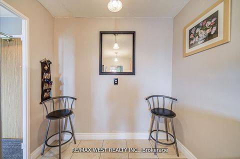 Photo 30 at 606 - 44 Longbourne Drive, Richview, Toronto