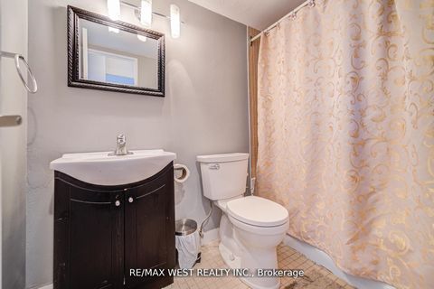 Photo 32 at 606 - 44 Longbourne Drive, Richview, Toronto