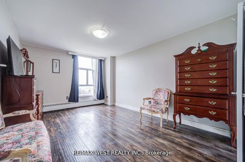Photo 33 at 606 - 44 Longbourne Drive, Richview, Toronto