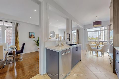 Photo 6 at 62 White Spruce Crescent, Patterson, Vaughan