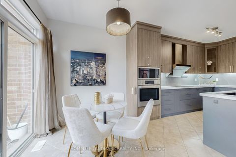 Photo 9 at 62 White Spruce Crescent, Patterson, Vaughan