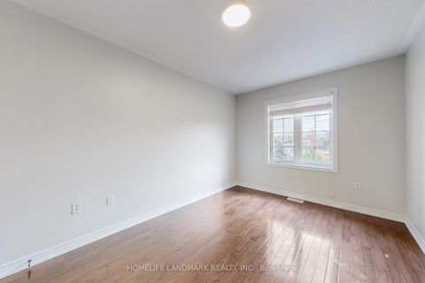 Photo 20 at 62 White Spruce Crescent, Patterson, Vaughan