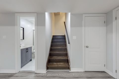 Photo 24 at 62 White Spruce Crescent, Patterson, Vaughan