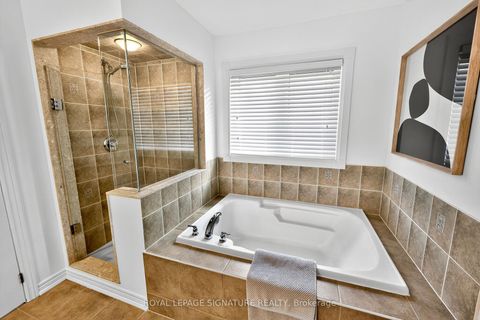 Photo 16 at 50 Steel Drive, Bayview Northeast, Aurora