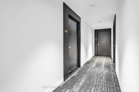 Photo 4 at 1711 - 85 Wood Street, Yonge Corridor, Toronto