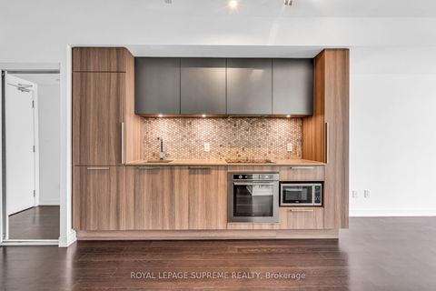 Photo 10 at 1711 - 85 Wood Street, Yonge Corridor, Toronto