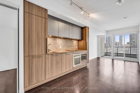 Photo 11 at 1711 - 85 Wood Street, Yonge Corridor, Toronto