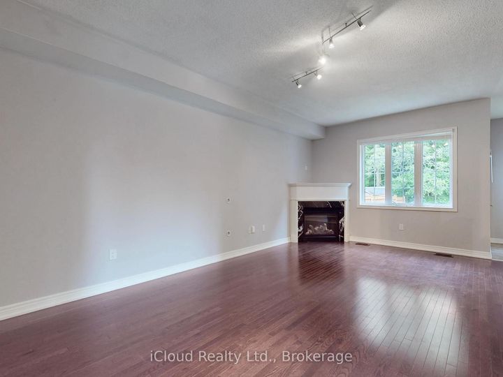 Photo 16 at 1292 Mccron Crescent E, Wyndham, Newmarket