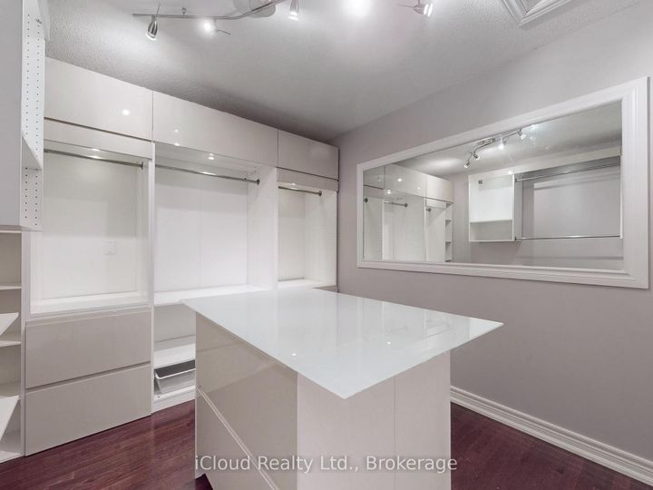 Photo 24 at 1292 Mccron Crescent E, Wyndham, Newmarket