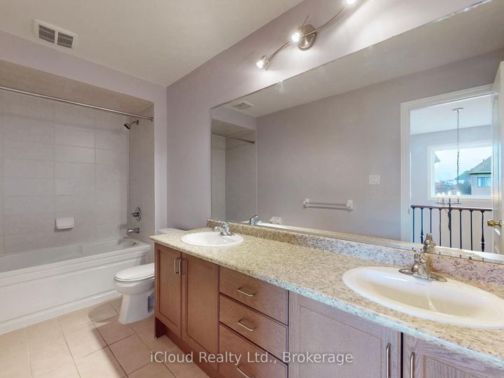 Photo 31 at 1292 Mccron Crescent E, Wyndham, Newmarket