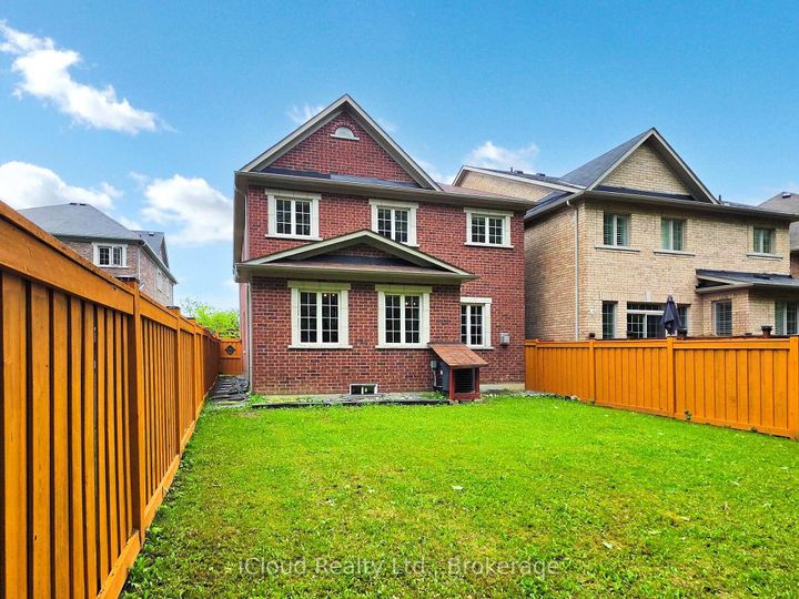 Photo 33 at 1292 Mccron Crescent E, Wyndham, Newmarket