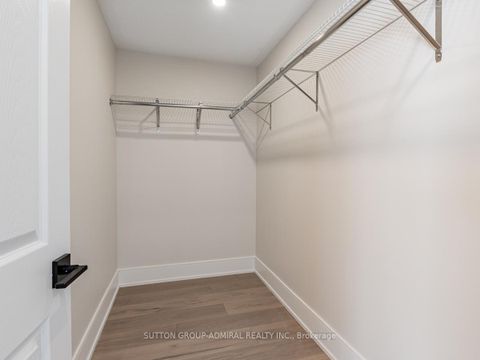 Photo 18 at 109 Barli Crescent, Patterson, Vaughan