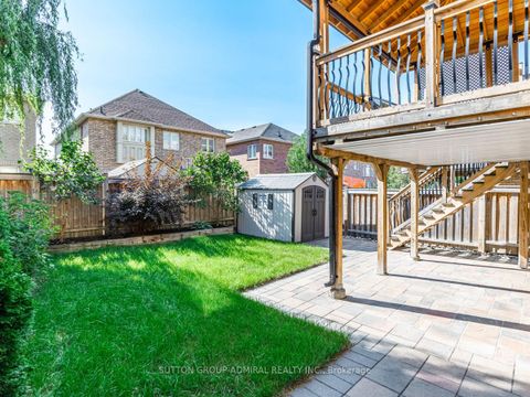 Photo 30 at 109 Barli Crescent, Patterson, Vaughan