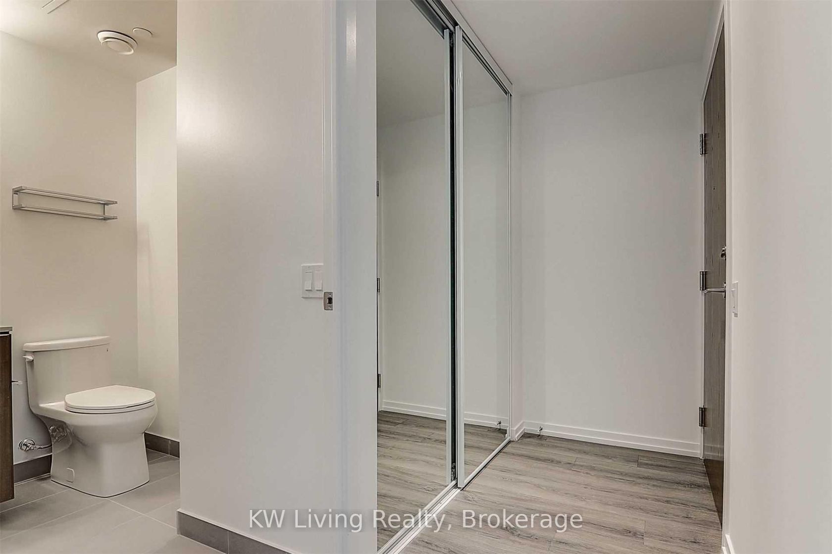 1801 - 1000 Portage Parkway, Vaughan Corporate Centre, Vaughan 