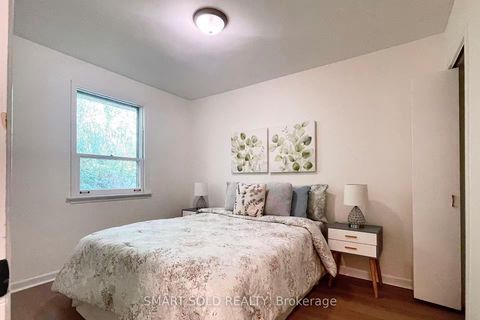 Photo 8 at 81 Maxome Avenue, Newtonbrook East, Toronto
