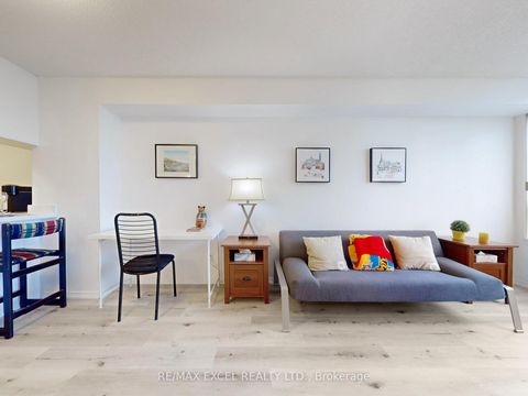 Photo 18 at 2302 - 8 Hillcrest Avenue, Willowdale East, Toronto