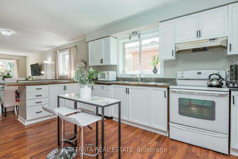 Photo 9 at 22 Mcveigh Drive, Northwest, Barrie Photo 9 at 22 Mcveigh Drive, Northwest, Barrie