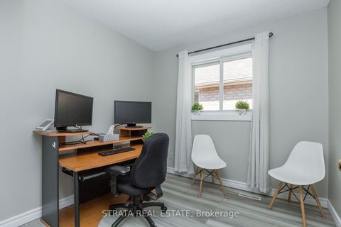 Photo 14 at 22 Mcveigh Drive, Northwest, Barrie