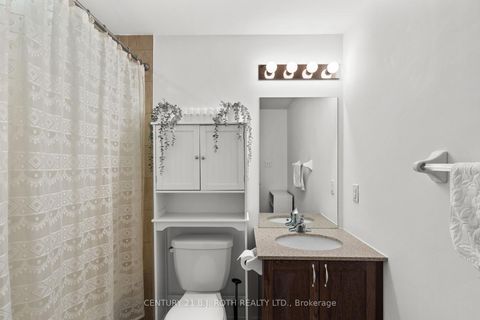 Photo 18 at 103 - 300 ESSA Road, 400 West, Barrie