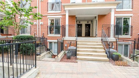 Photo 2 at 719 - 10 Laidlaw Street, South Parkdale, Toronto