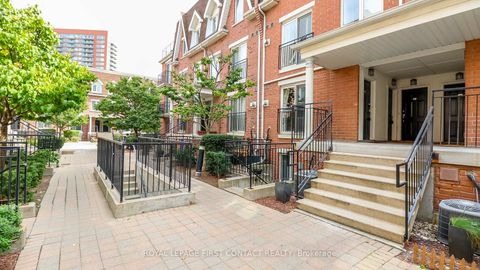 Photo 3 at 719 - 10 Laidlaw Street, South Parkdale, Toronto