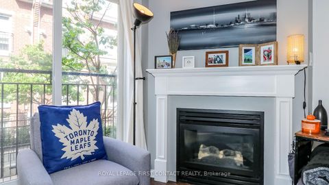 Photo 12 at 719 - 10 Laidlaw Street, South Parkdale, Toronto