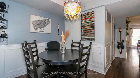 Photo 14 at 719 - 10 Laidlaw Street, South Parkdale, Toronto