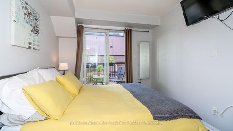 Photo 16 at 719 - 10 Laidlaw Street, South Parkdale, Toronto